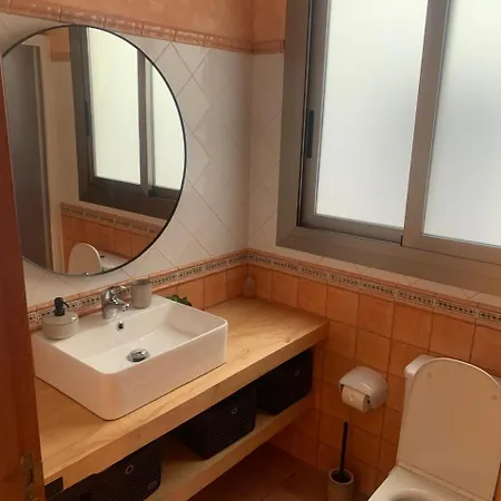 Excelsior Beachfront Апартаменты *